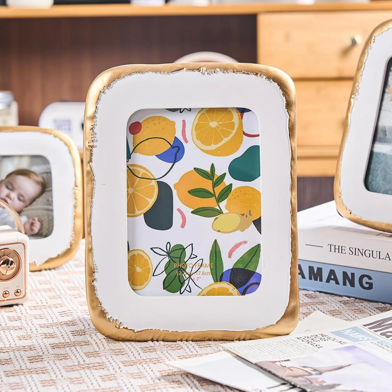 5x7 Picture Frame, Ornate Photo Frame White & Gold, Hand-Crafted Resin Table Top Frame, Hanging Frames with Easel, Hook & Mat, for Home Decor & Wall Gallery Art