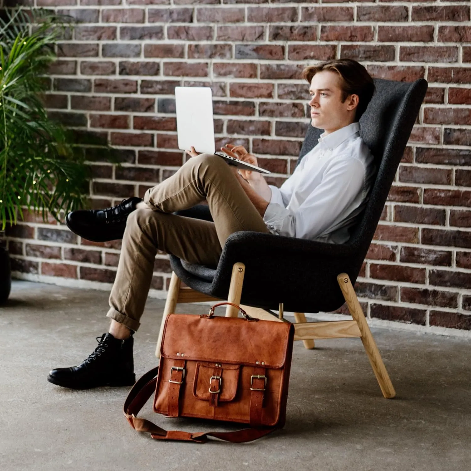 BERLINER BAGS Vintage Genuine Leather Messenger Bag Berlin XL, Laptop Bag, Work Bag, Briefcase for Men and Women - Brown