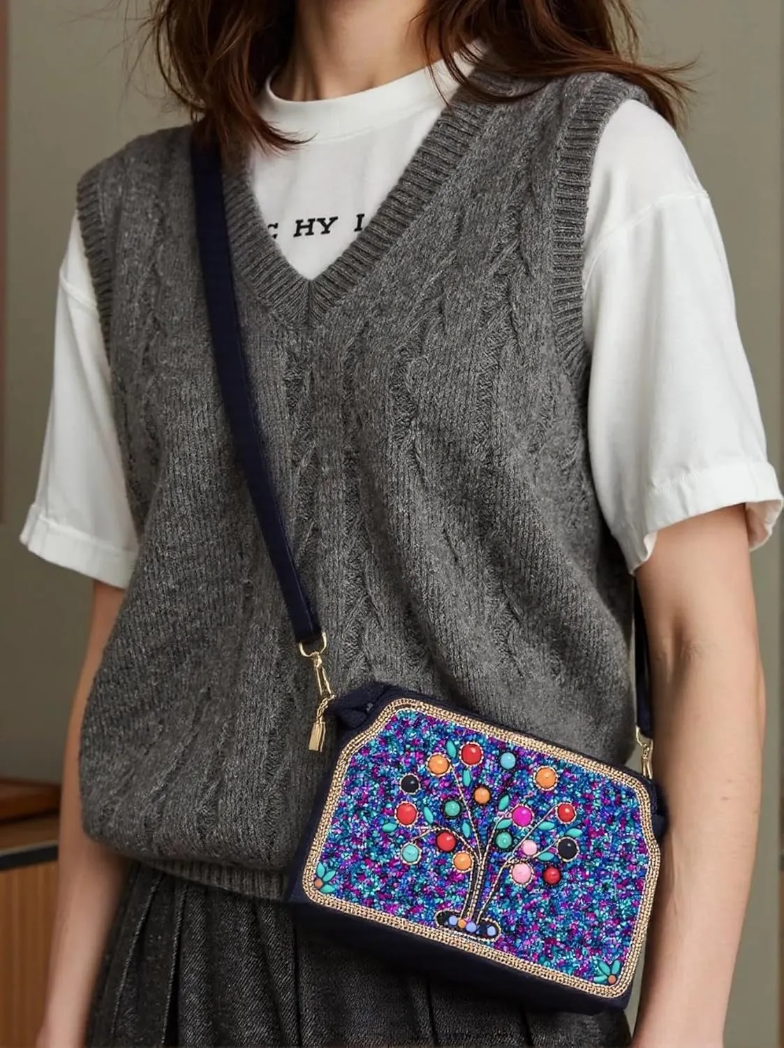 Boho Style Beaded Crossbody Bag for Women, Small Shoulder Bag, Beaded design Cell Phone Wallet Purse, Adjustable Strap