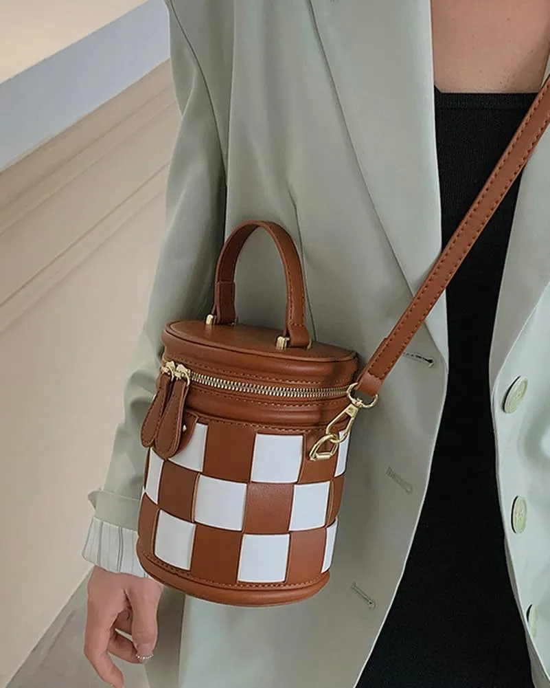 Checkered Bucket Bags Women 2025 Spring Trendy Woven Bucket Purse PU Leather Crossbody Shoulder Bag Tote Handbags