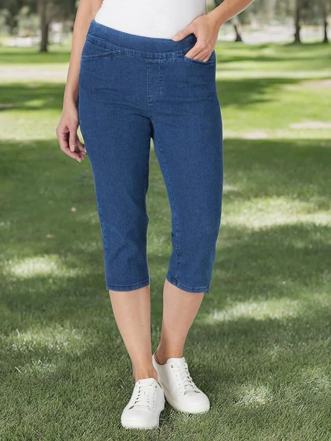 Chic Classic Collection Women's Easy Fit Elastic Waist Pull-On Capri