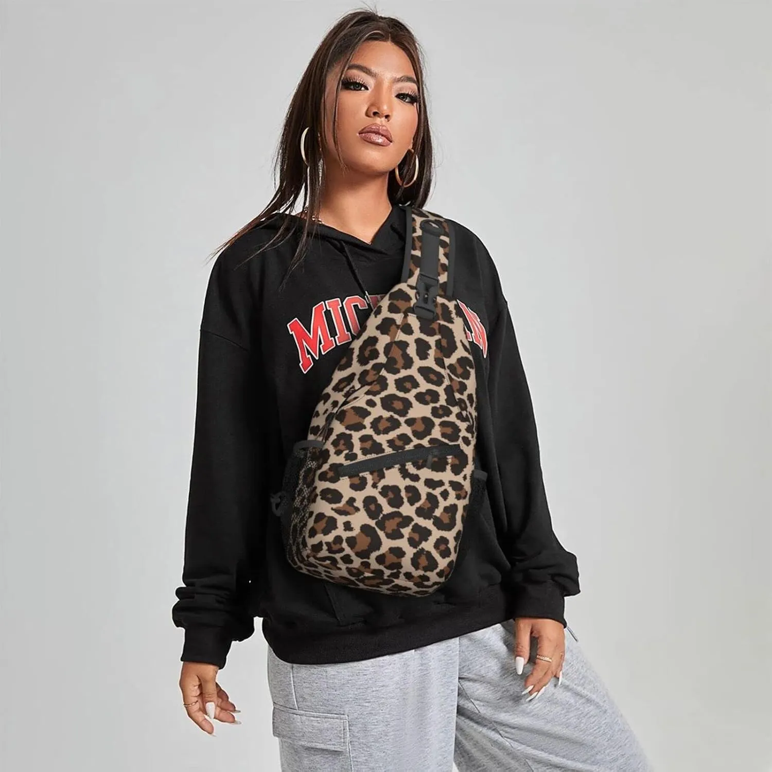 Dujiea Crossbody Backpack For Men Women Sling Bag, Leopard Pattern Chest Bag Shoulder Bag Lightweight One Strap Backpack Multipurpose Travel Hiking Daypack