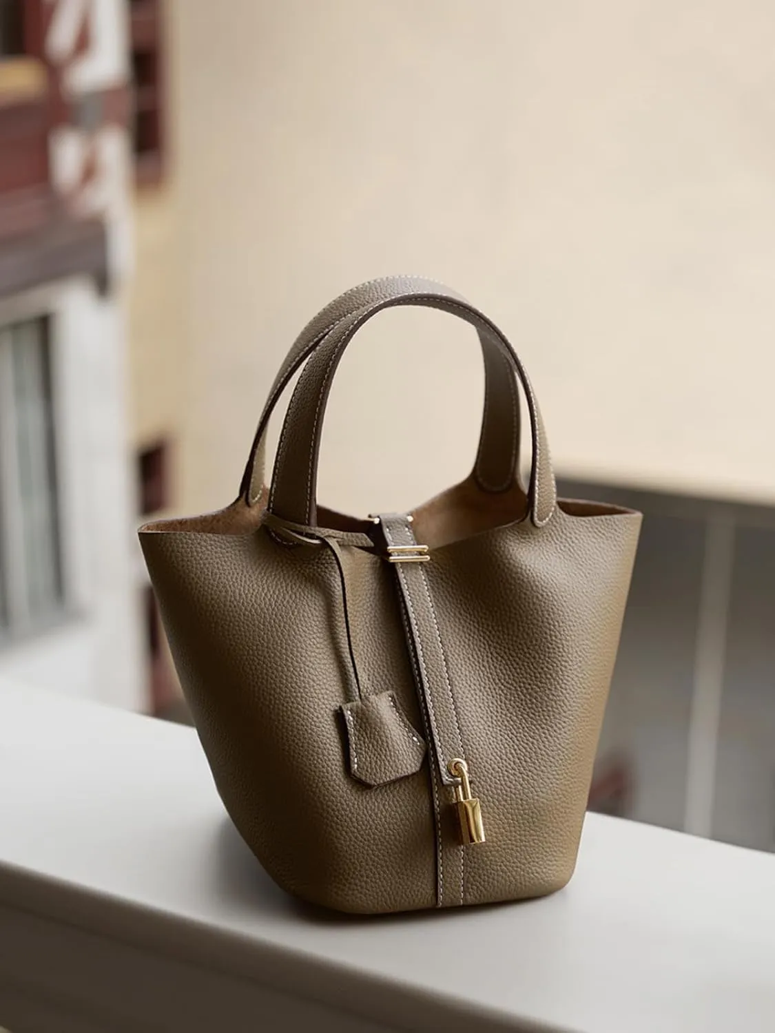 Genuine Leather Lock Design Bucket Bag Vegetable Basket Shoulder Handbag
