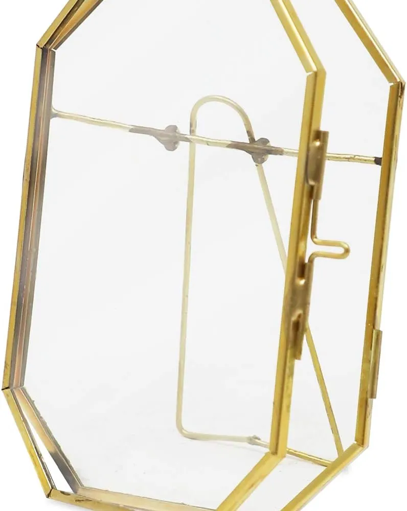 Isaac Jacobs 3.5x5 Vintage Style Octagon Brass & Glass, Metal Floating Picture Frame with Locket Closure (Vertical), Tabletop Display, (Fits up to a cutout 3.5” x 5” - See image)
