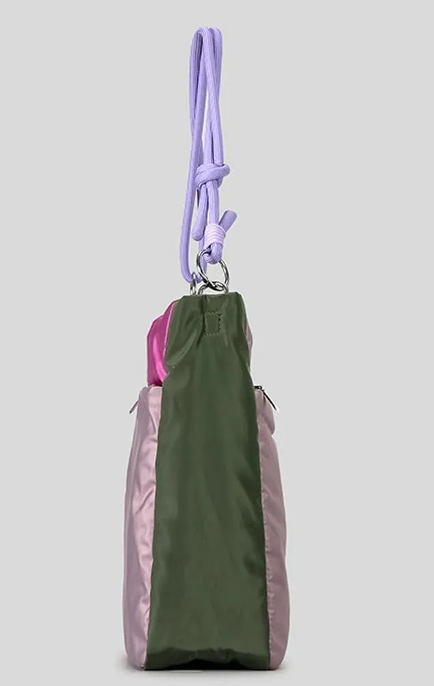 Lightweight Nylon Crossbody Bags for Women Purse with Multiple Pockets Sling Bag for Women Tote Bag for Travel Work Gym 2025