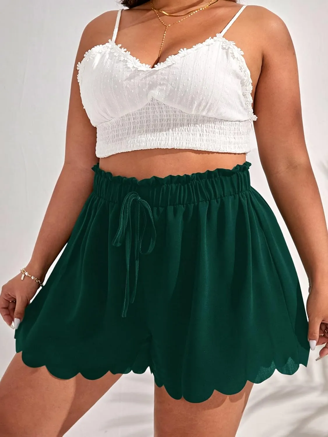 MakeMeChic Women's Plus Size Elastic Waist Scallop Trim Flowy Wide Leg Shorts