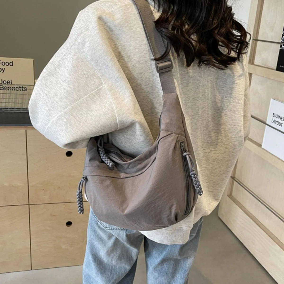 Nylon Crossbody Bags for Women Nylon Crescent Bag Casual Slouchy Shoulder Bags Dumpling Bag with Multi-Pockets