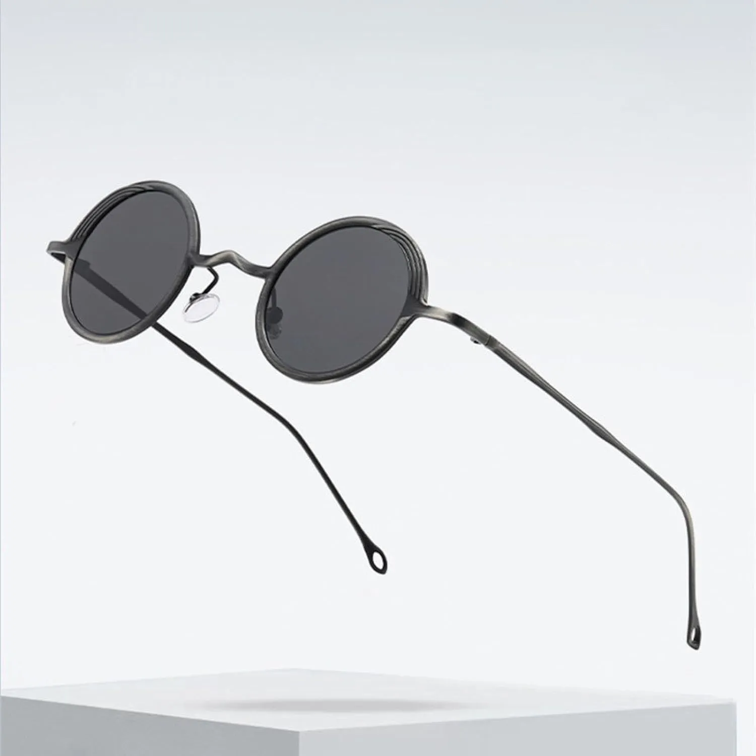 Retro Metal Small Round Punk Men Sunglasses Fashion Uv400