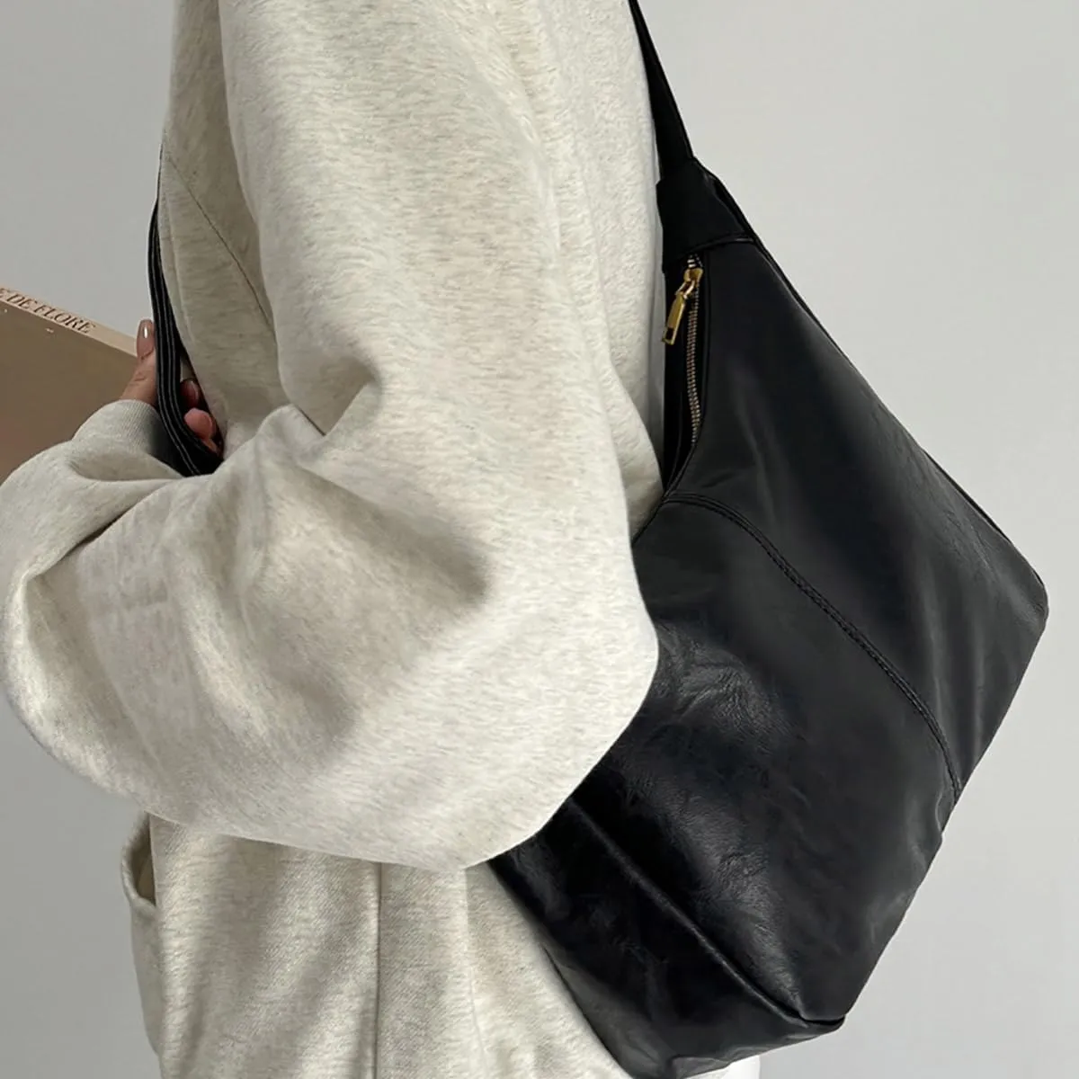 Retro Shoulder Bags for Women Vegan Leather Tote Handbags Slouchy Large Crossbody Bag with Adjustable Strap
