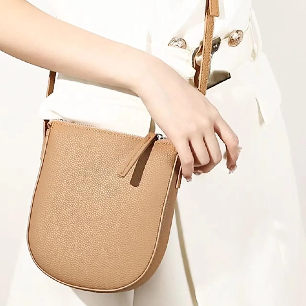 Small Classic Sling Bag for Women and Men Crossbody Bags Mini Lightweight Genuine Leather Office Daily Travel Essentials