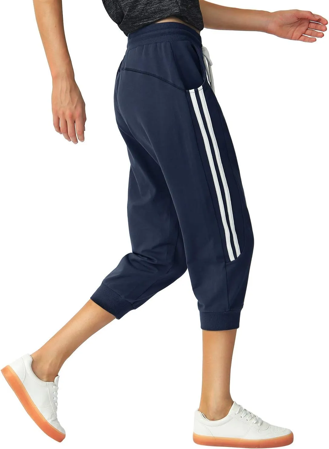 SPECIALMAGIC Women's Capri Pants Cropped Joggers with Pockets Elastic Waist Drawstring Capri Sweatpants