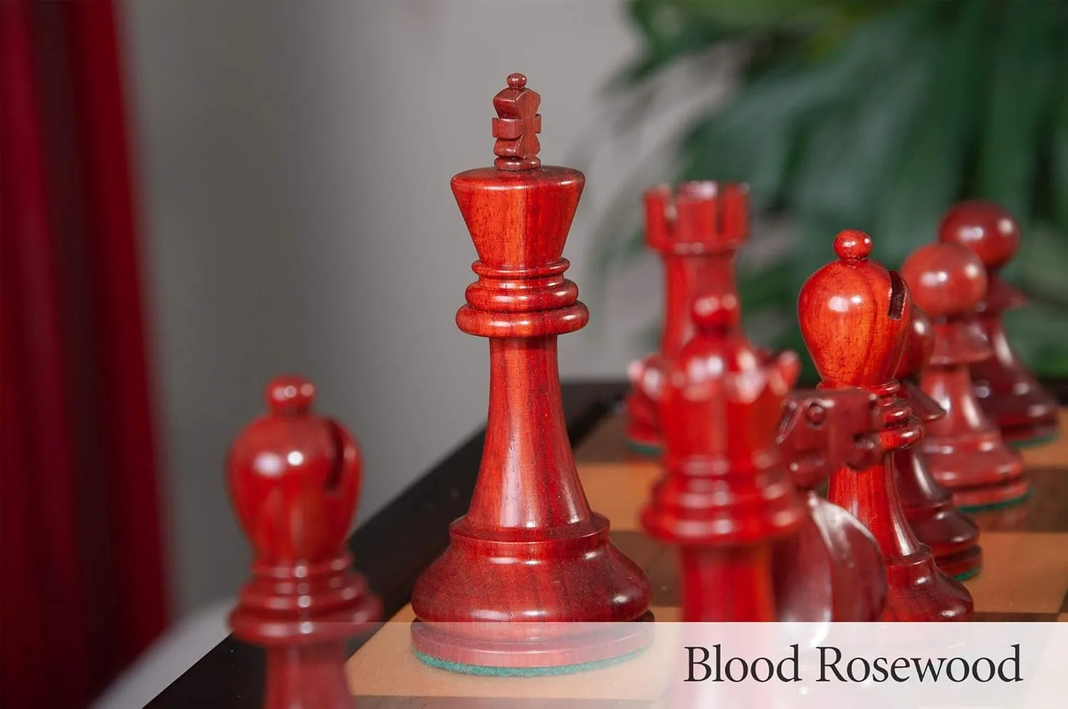 The Reykjavik II Series Tournament Chess Set and Tiroir Combination - by The House of Staunton