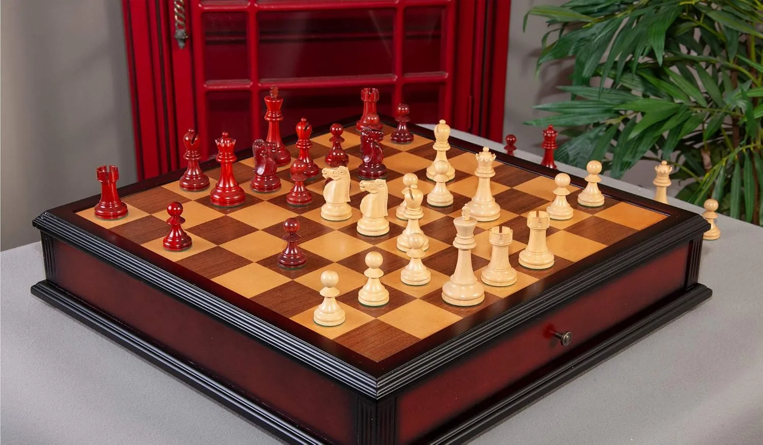 The Reykjavik II Series Tournament Chess Set and Tiroir Combination - by The House of Staunton