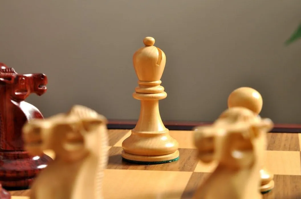 The Reykjavik II Series Tournament Chess Set and Tiroir Combination - by The House of Staunton