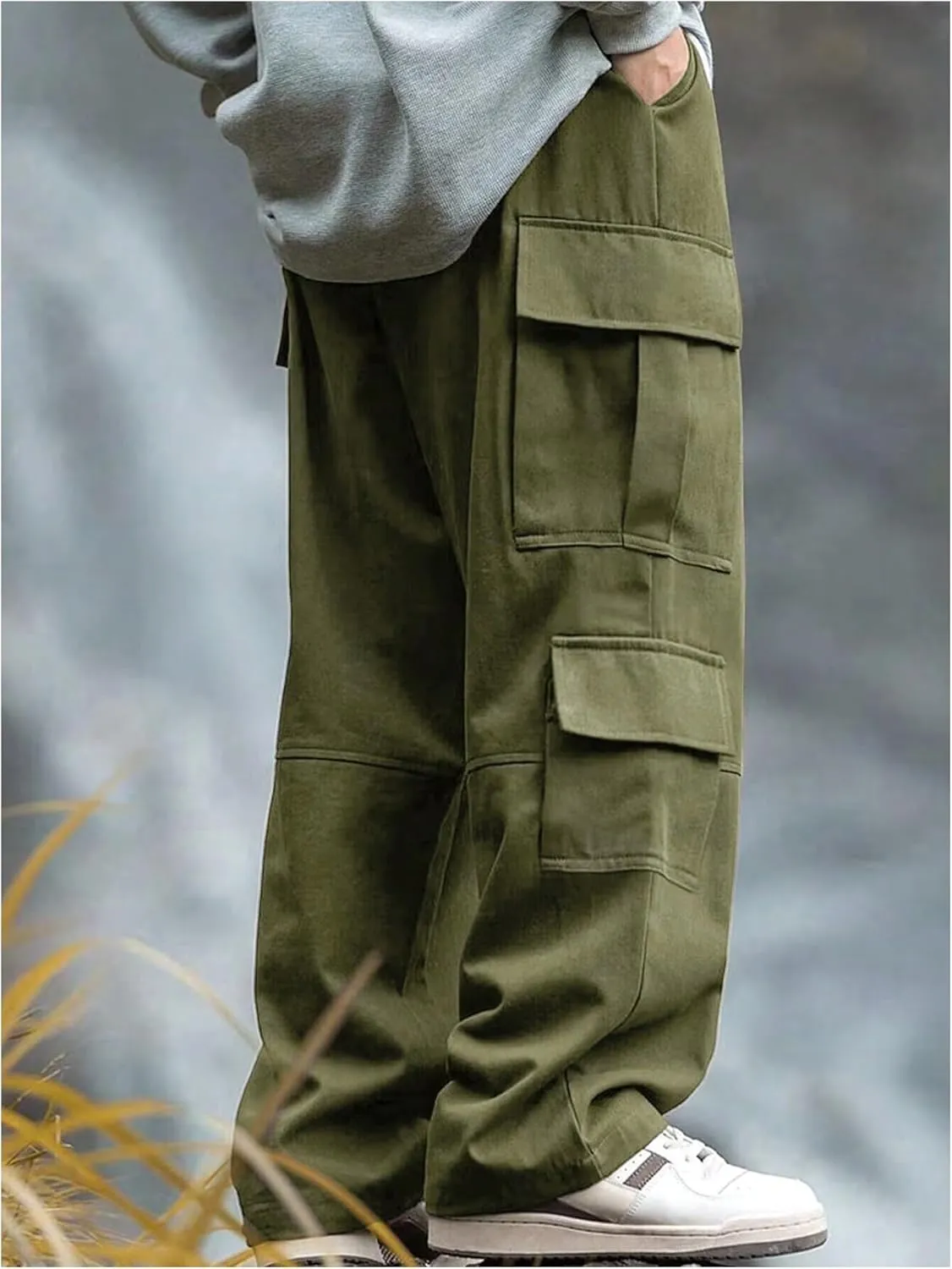 Verdusa Men's Baggy Cargo Pants Drawstring Elastic Waist Flap Pockets Loose Pants