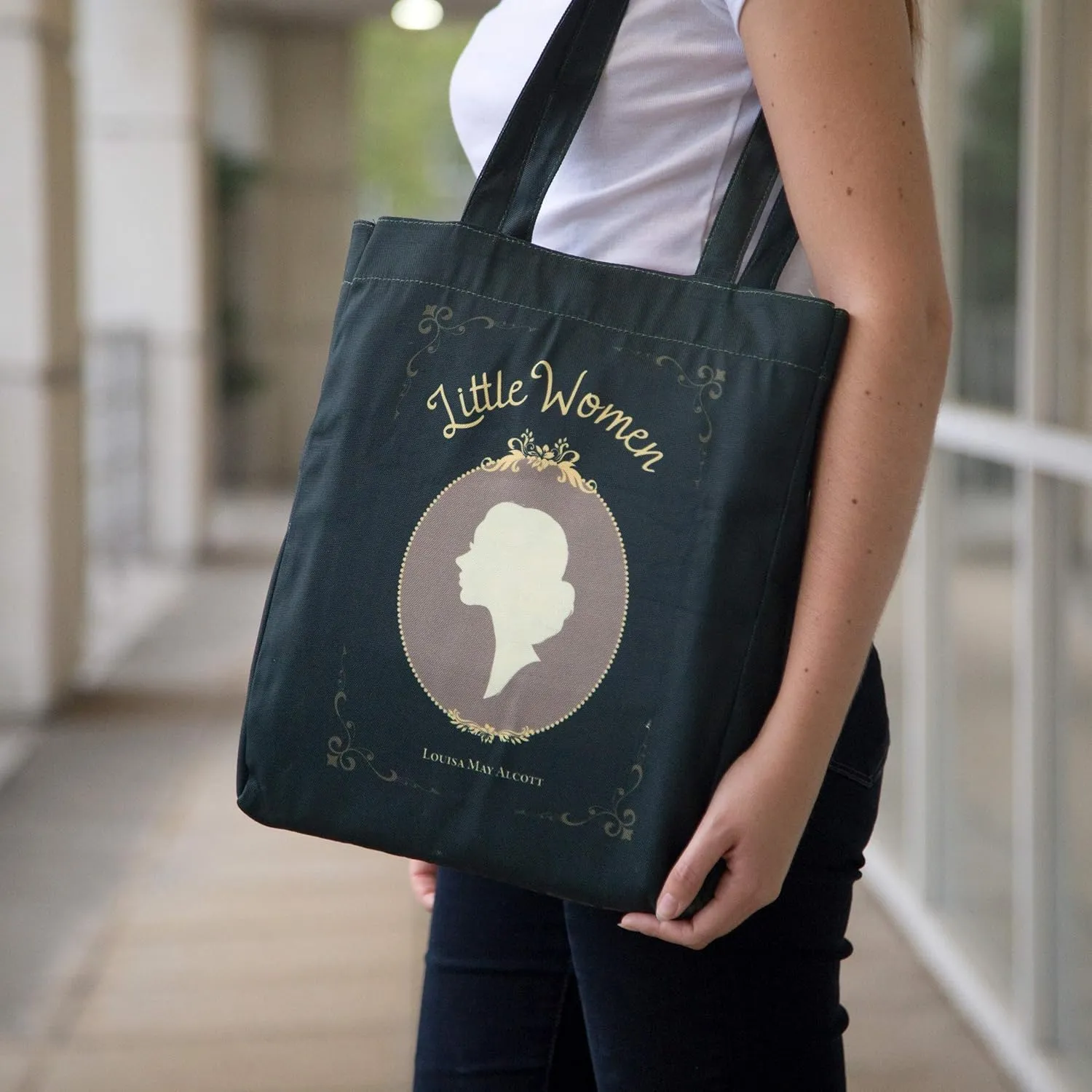 Well Read Book Themed Tote Bag for Book Lovers - Ideal Literary Gifts for Readers & Bookworms - Versatile Shoulder Bag