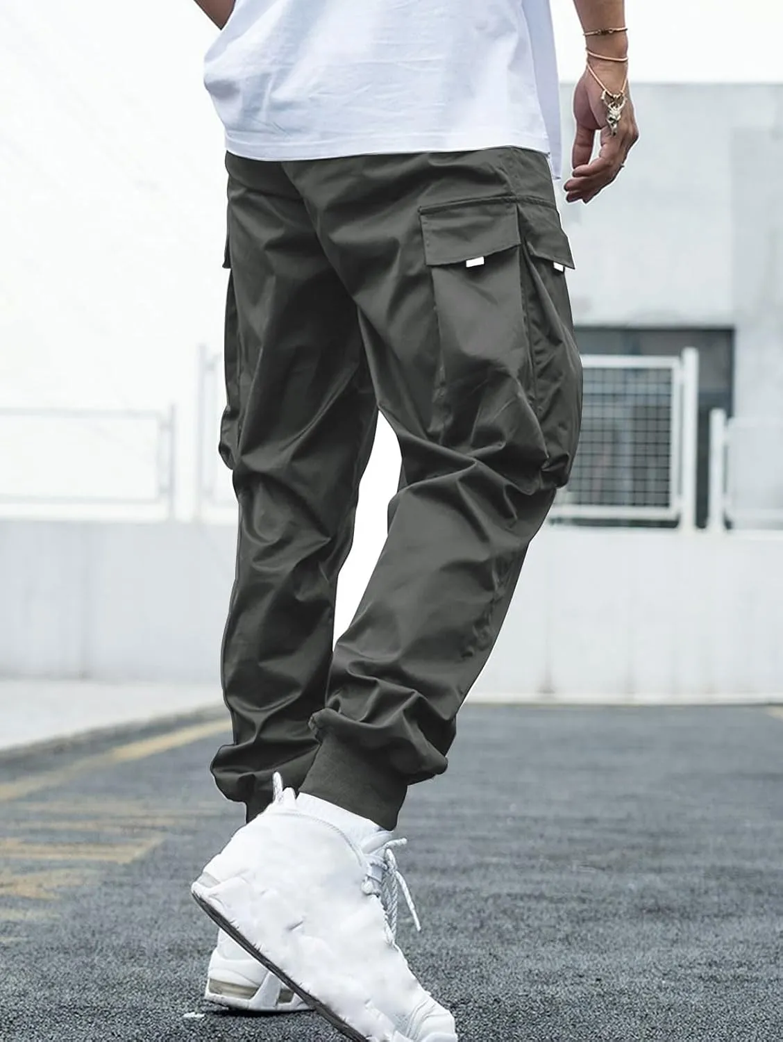 ZAFUL Men's Streetwear Cargo Pants with Flap Pockets & Drawstring Elastic Waist - Casual & Techwear Joggers