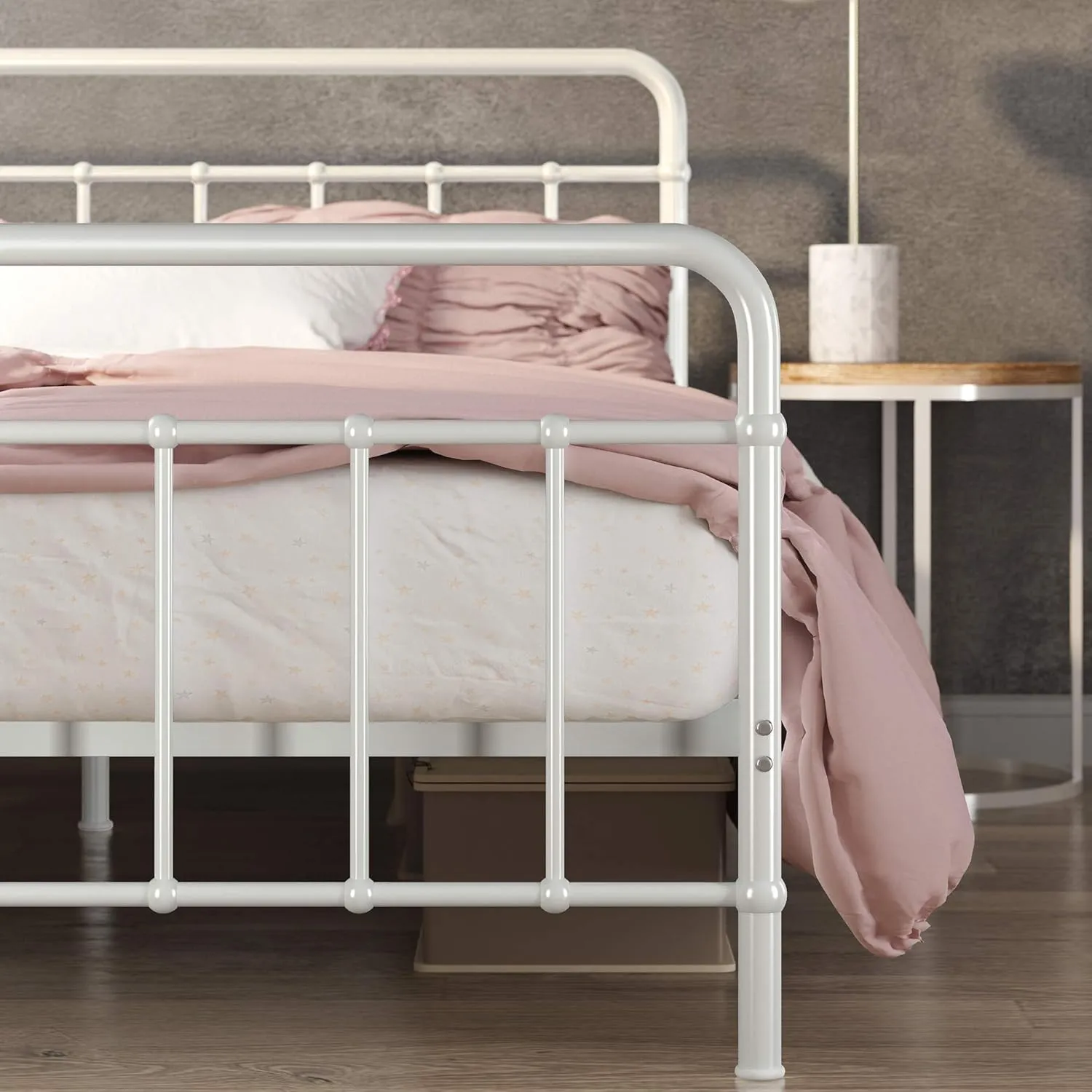 ZINUS Florence Full Panel Metal Platform Bed Frame, Mattress Foundation, No Box Spring Needed, Easy Assembly, White, Twin