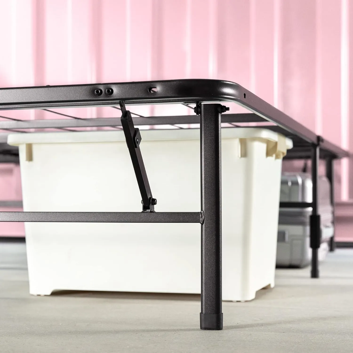ZINUS SmartBase Tool-Free Assembly Mattress Foundation, 14 Inch Metal Platform Bed Frame, No Box Spring Needed, Sturdy Steel Frame, Underbed Storage, Queen